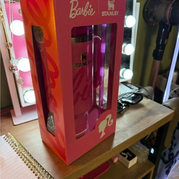 Barbie x Stanley Pink Tumbler - Picture 3 of 10